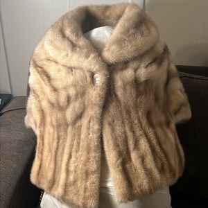 Vintage fur shawl “Bertolini” Champagne toasting at its best! Has one button